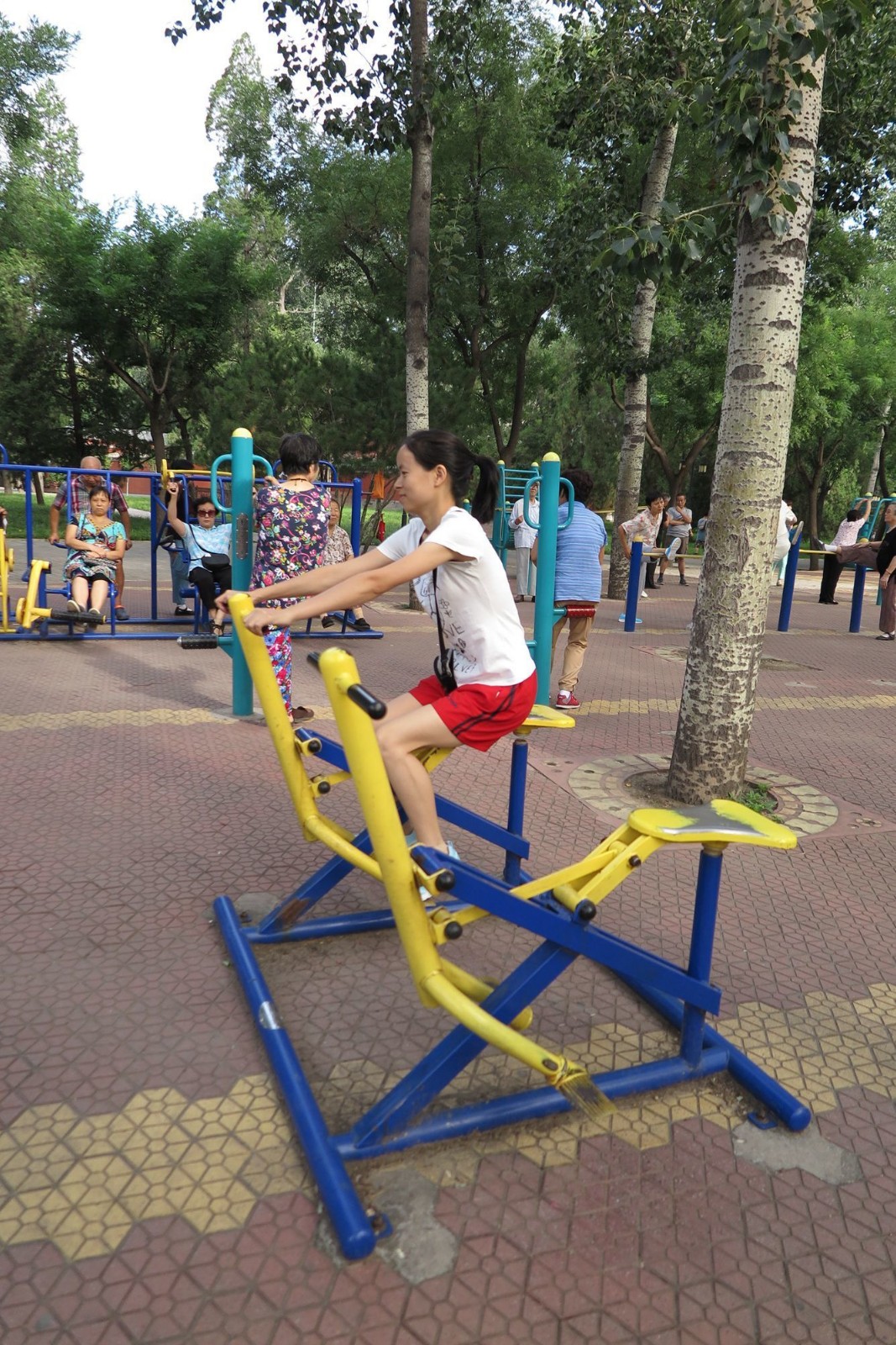 全民體質(zhì)上升離不開(kāi)戶(hù)外健身器材